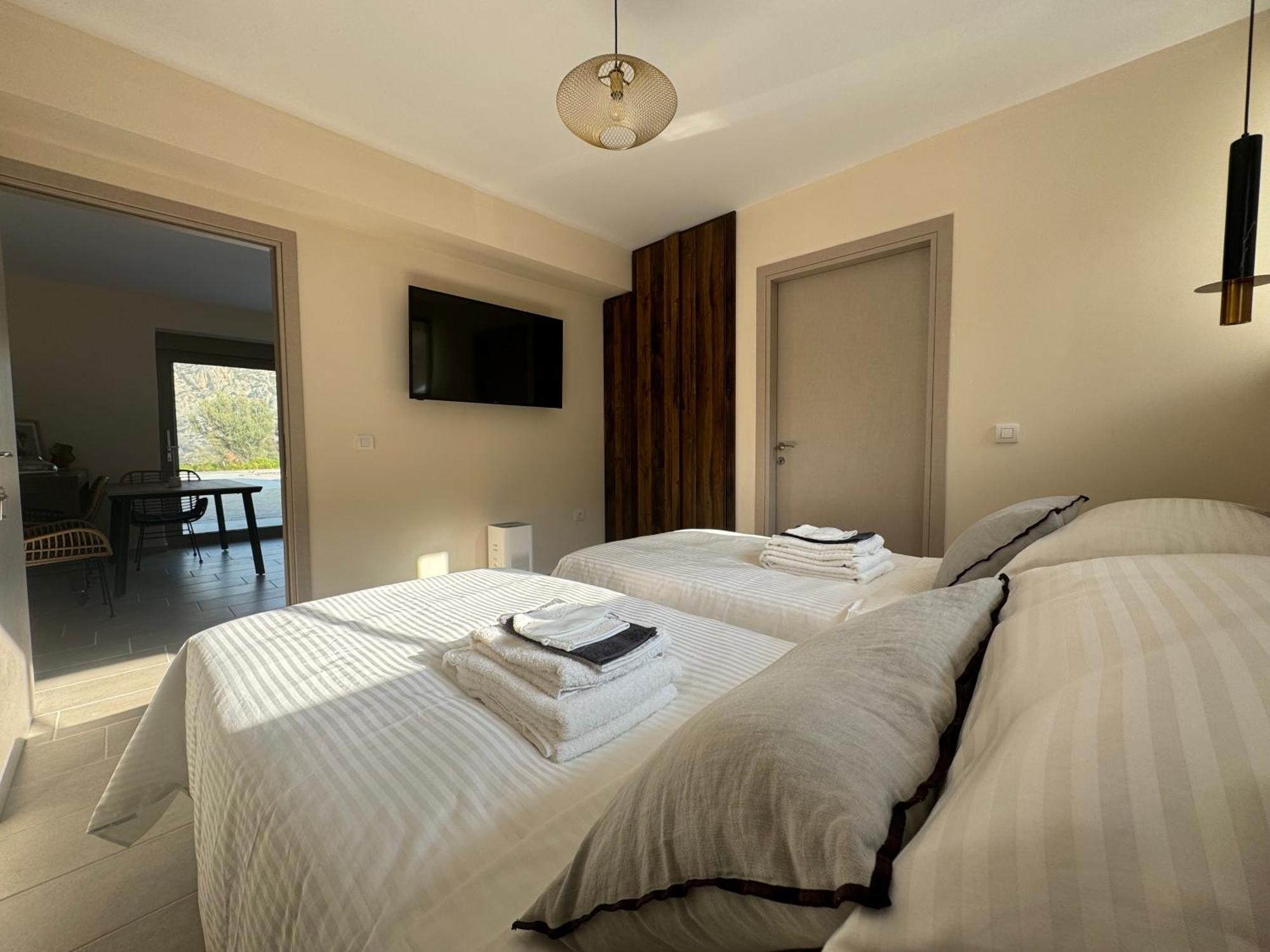 Topos Luxury Stay Heraion Λουτράκι Εξωτερικό φωτογραφία